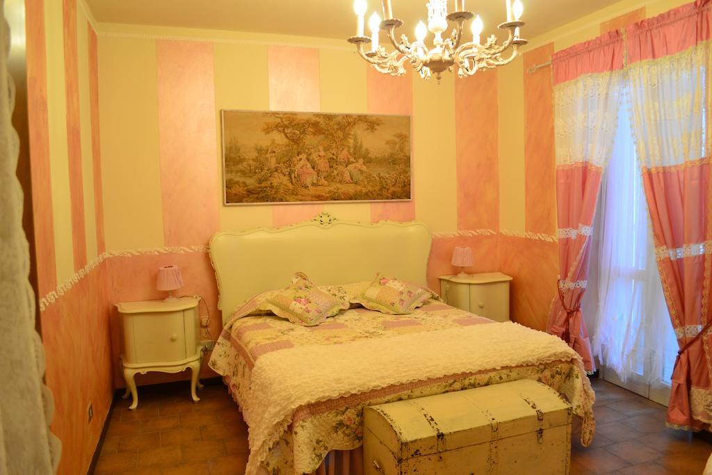 Relais De La Place Desenzano del Garda Zimmer foto